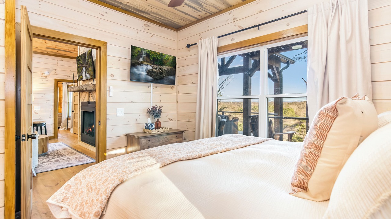 Photo of Bedroom in Ellijay