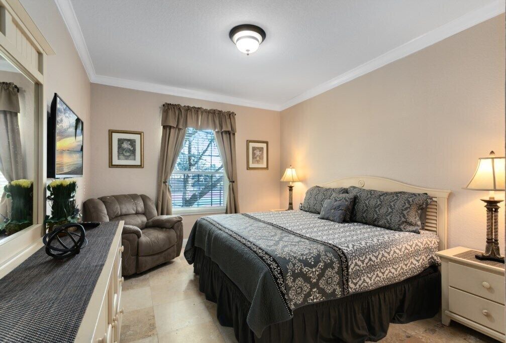 Photo of Bedroom in Windsor Palms