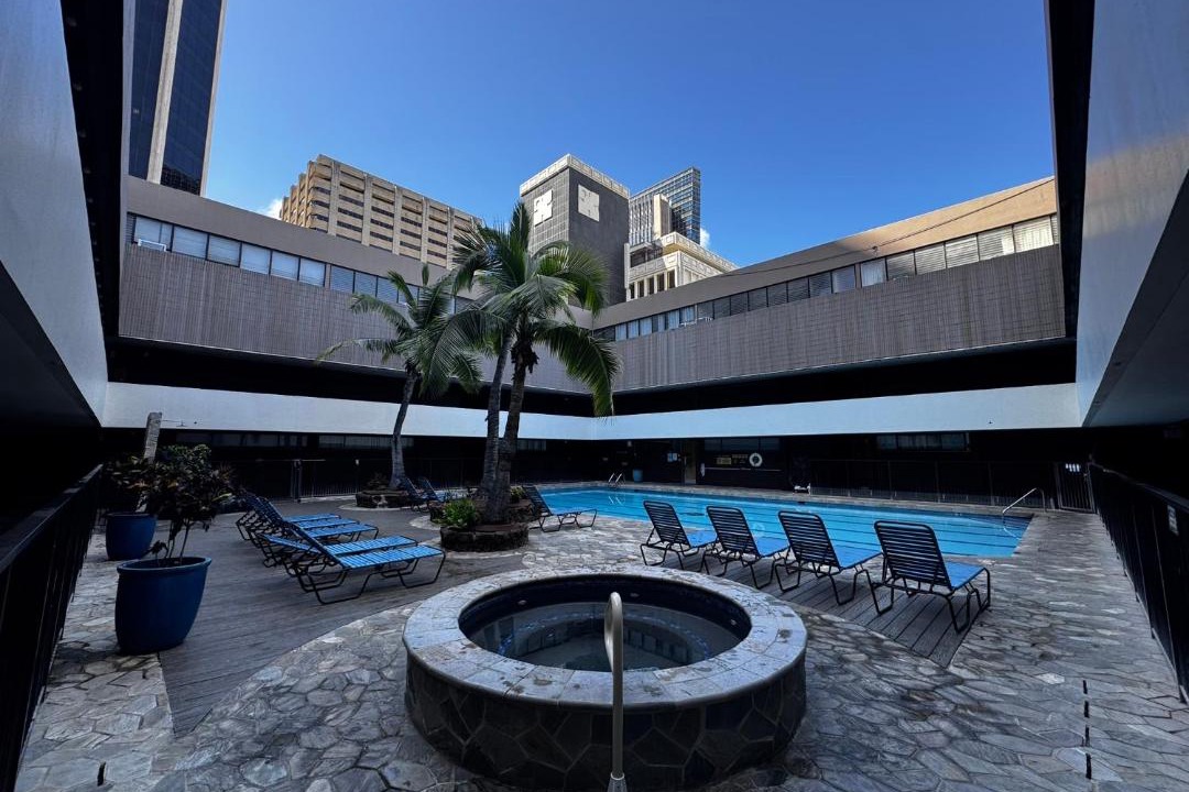 Photo of Others in Downtown Honolulu
