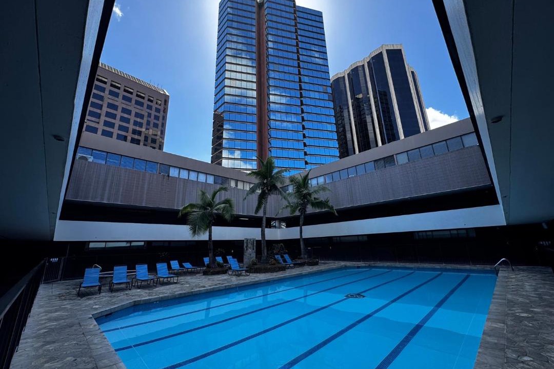 Photo of Others in Downtown Honolulu
