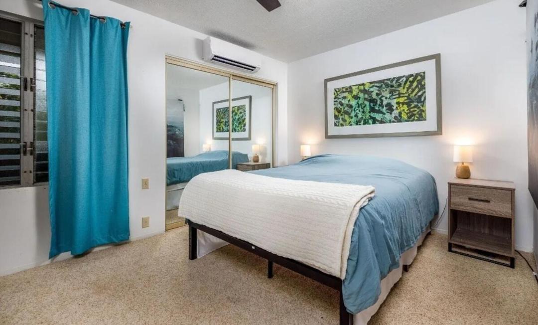 Photo of Bedroom in Kahaluu Bay