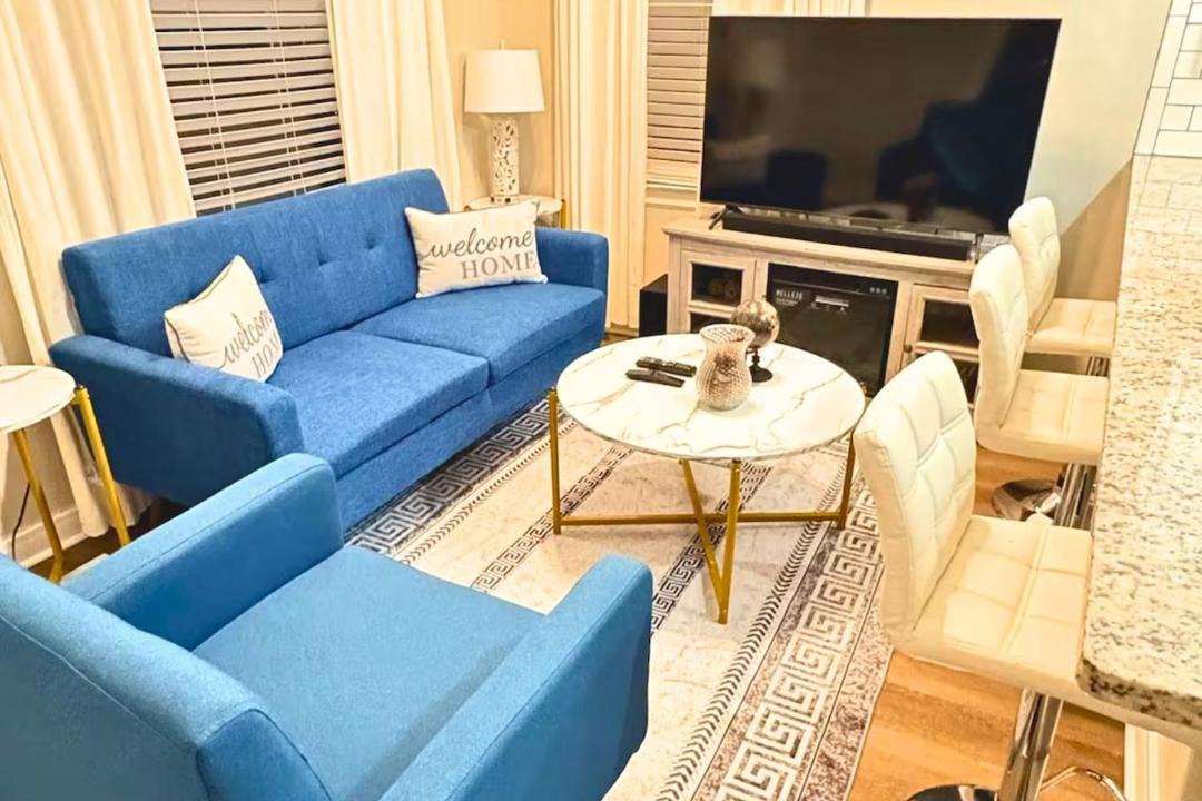 Photo of Livingroom in North Belmont