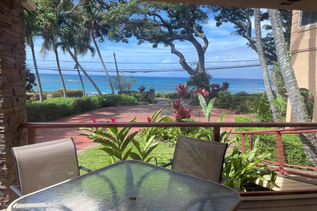 Photo of Others in Kahana