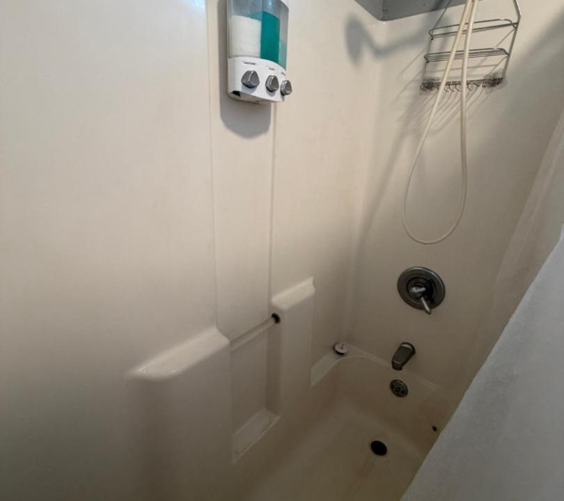 Photo of Bathroom in Waianae