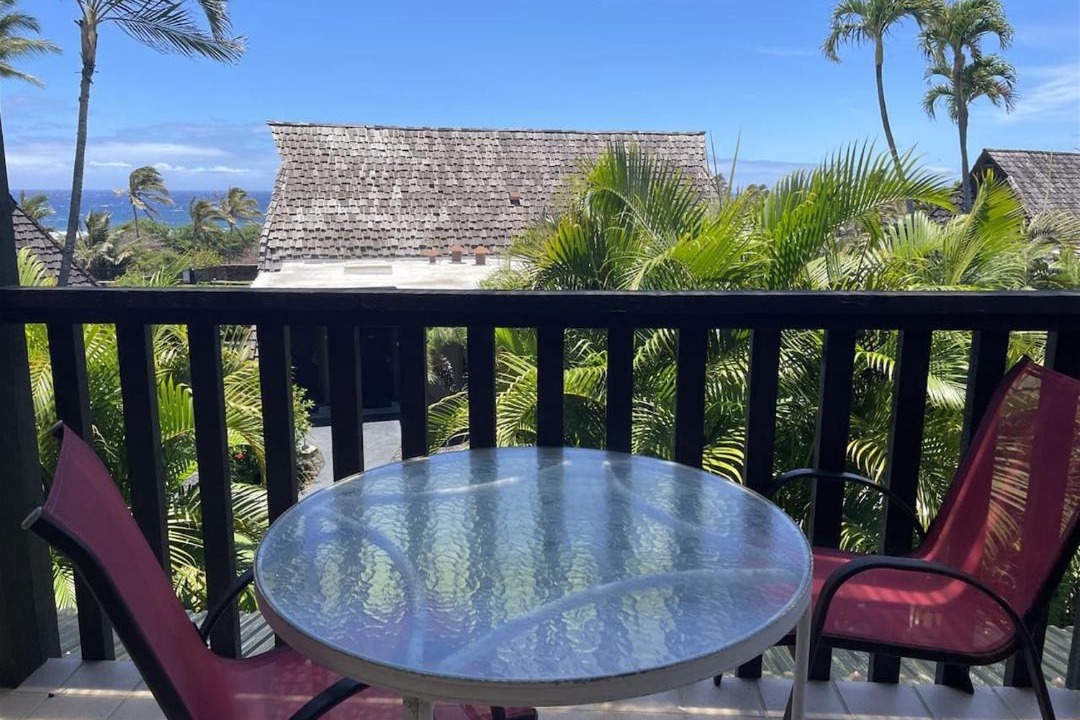 Photo of Patio Balcony in Punaluu