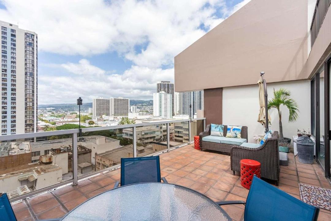 Photo of Patio Balcony in Downtown Honolulu