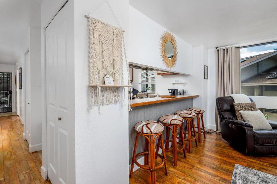 Photo of Others in Historic Kailua Village