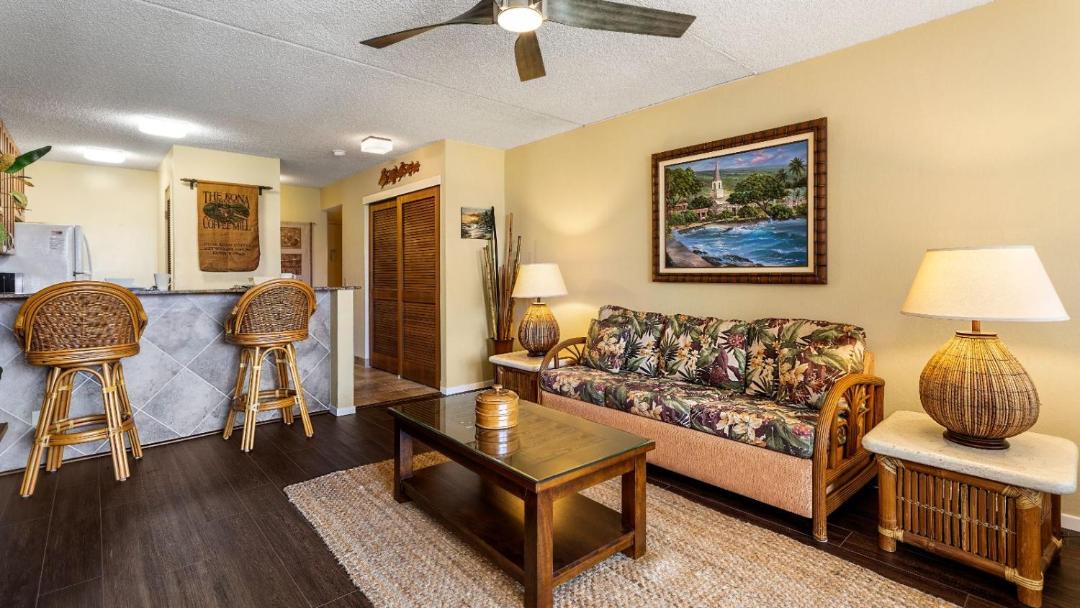 Photo of Livingroom in Historic Kailua Village