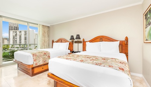 Room, 2 Queen Beds, City View