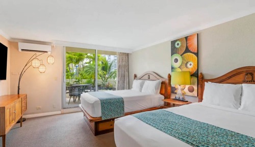 Family Suite, 1 Bedroom, Kitchen, Pool View (Park & Pool Views)