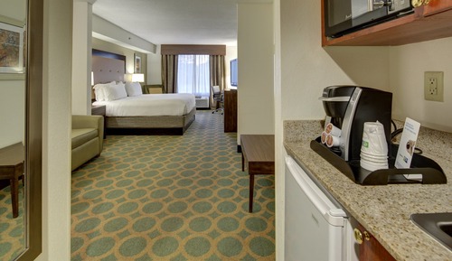 Suite, 1 King Bed, Non Smoking