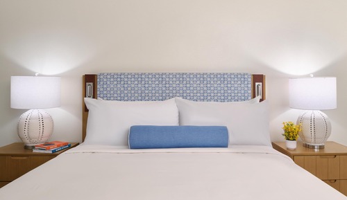 Signature Room, 1 King Bed, Oceanfront (Club Lounge Access, Newly Renovated)