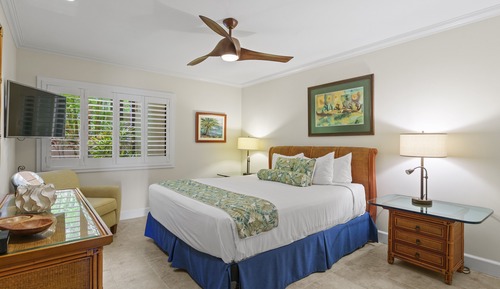 Condo, 2 Bedrooms, Oceanfront (B106)