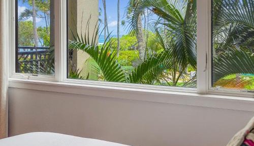 Villa with Garden View