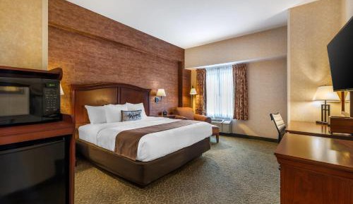 Deluxe King Room - Non-Smoking