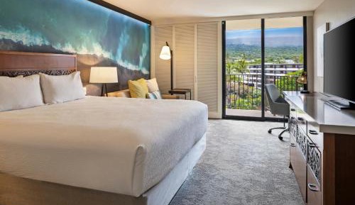 King Room with Mountain View and Sofa Bed