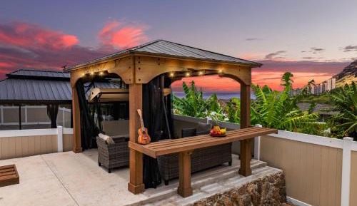 Four-Bedroom Deluxe Home - Oceanfront