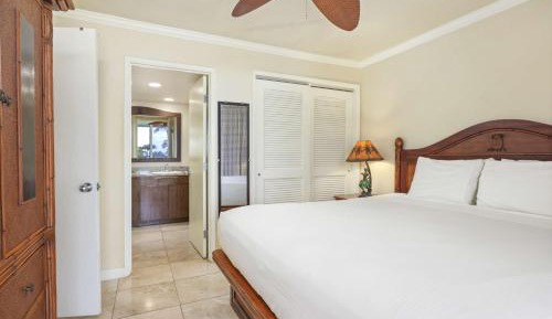 One Bedroom Panoramic Ocean View Suite