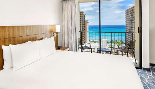 King Room with Sofa Bed and Ocean View