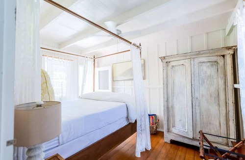 Hawi Hotel | Puakea Ranch