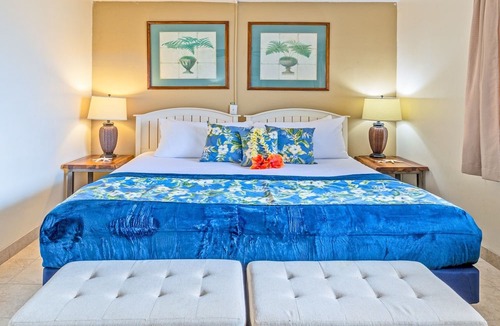 Kahana Condo | Valley Isle 1108b 2 Bedroom Condo by RedAwning