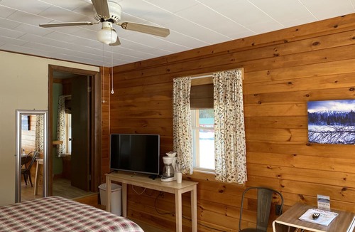 Stratton Hotel | Mountain View Motel & Campground