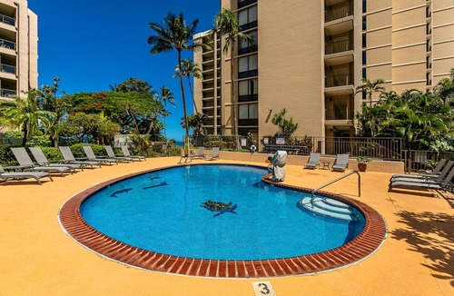 Kahana Hotel | Valley Isle 708 by Coldwell Banker Island Vacations