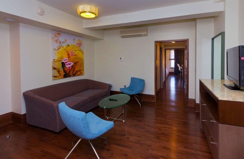University Circle Hotel | The Tudor Arms Hotel Cleveland - a DoubleTree by Hilton