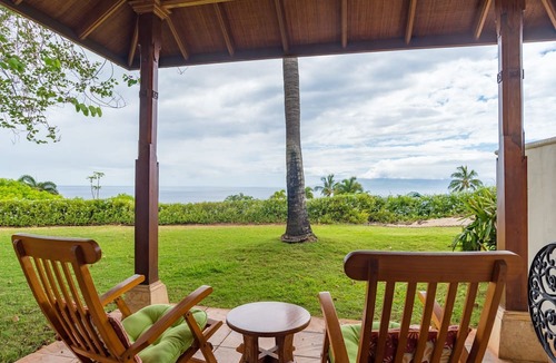 Historic Lahaina Front Street Bed & Breakfast | Ho'oilo House