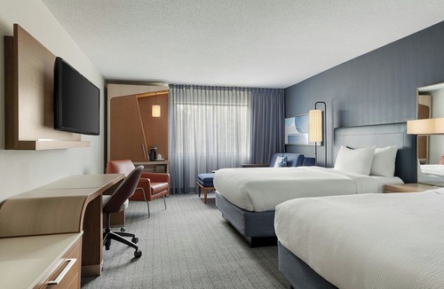 Suwanee Hotel | Courtyard Suwanee by Marriott