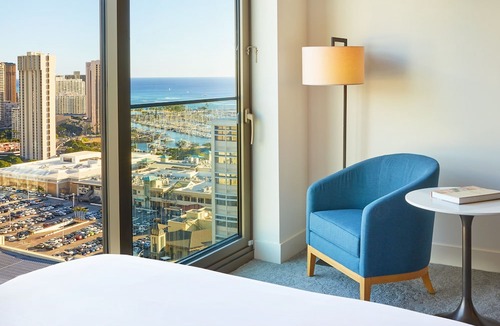 Ala Moana Hotel | Renaissance Honolulu Hotel & Spa