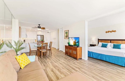 Waikiki Condo | Ilikai condo w/ocean view & beach access