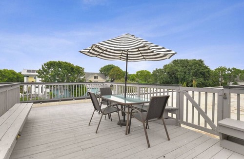 San Jacinto Apartment | Sparkled Seahorse