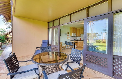 Maunaloa Apartment | Walk to Beach: Ocean-View Maunaloa Studio