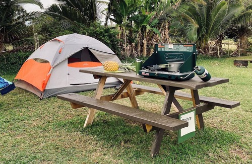 Kahului Condo | Epic Maui Camping - Affordable Adventure in Paradise SUV + gear