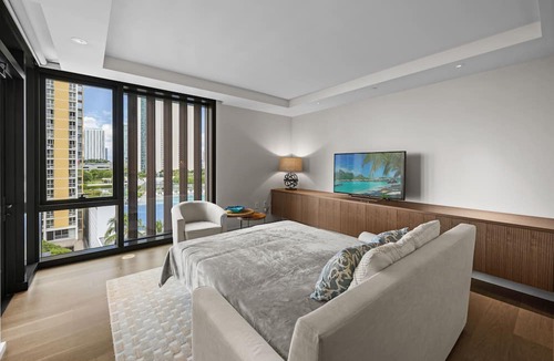 Ala Moana Condo | Ocean-City Exclusive Park Lane Condo by the Beach w/Fabulous Amenities