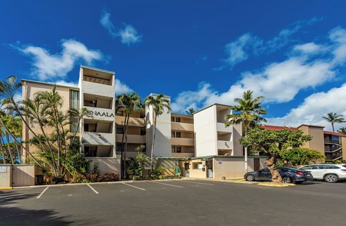 Kihei Condo | Leinaala Oceanfront #304 Oceanfront Condo with Panoramic Ocean Views! A/C