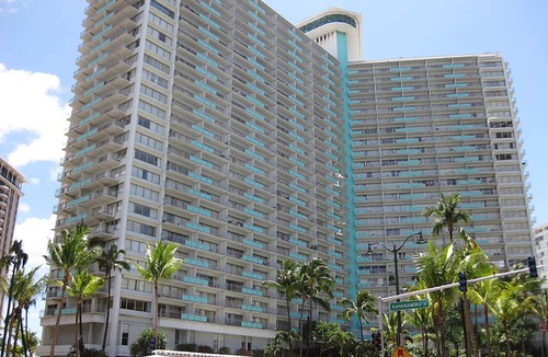Waikiki Condo | Ilikai Hotel Waikiki STCV2 | City View Suite – Heated Pool & Spa