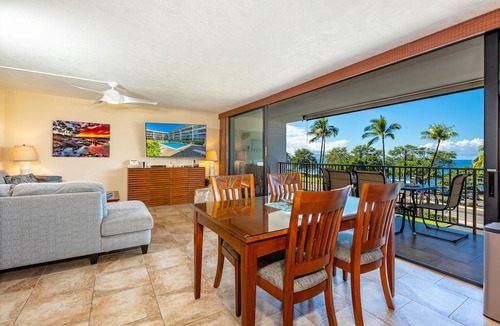 Kihei Condo | Maui Parkshore #412 Ocean View in the Heart of Kihei, Walk to Kamaole Beach