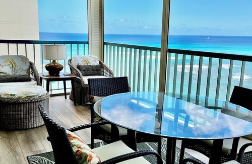 Diamond Head - Kapahulu - St. Louis Condo | Sans Souci Unit 1001 - One Bedroom