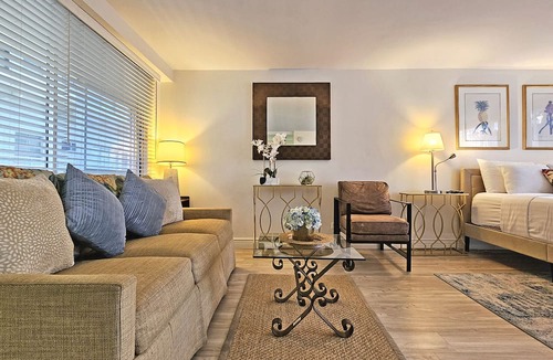 Diamond Head - Kapahulu - St. Louis Apartment | A Gem of a Studio at The Diamond Head Beach Hotel