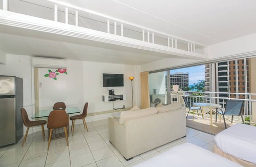 Waikiki Condo | Ilikai 1 Bedroom Lagoon View, Minutes to the Beach! No Resort Fees!