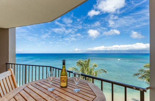 Kahana Condo | Unbeatable Deal with Spectacular Views on Maui!