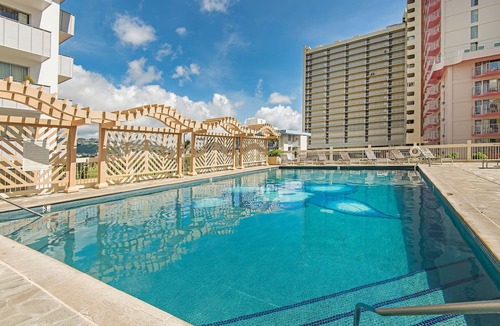 Waikiki Condo | Ocean-Diamond Head Views from Island Colony Condo Short Walk to Waikiki Beach