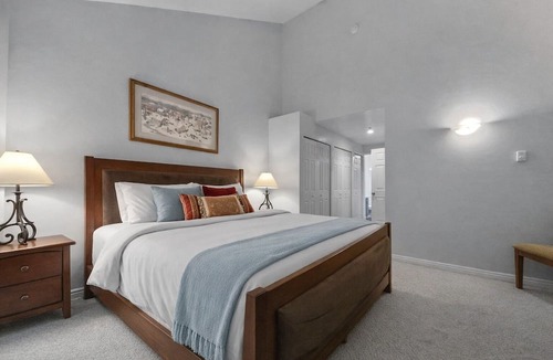 North Park City Condo | Snowblaze 310 Cozy Comfort in the Heart of Park City