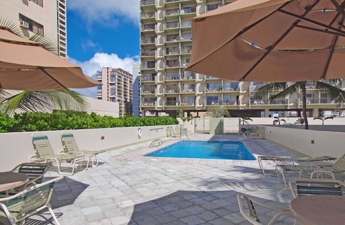Waikiki Condo | Waikiki Ocean View Suite! Free Parking, Full Kitchen, 5-min walk to beach!