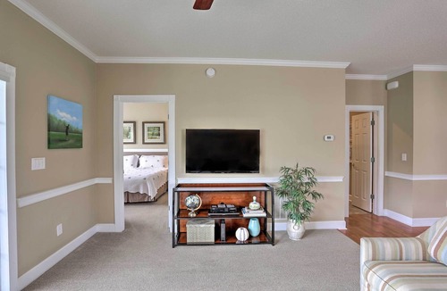 Central Myrtle Beach Condo | Central Myrtle Beach Condo w/Golf Course View!