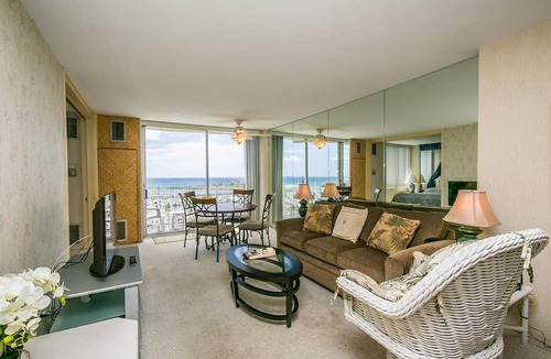 Waikiki Condo | Aloha Condos, Ilikai Marina, Condo 1190, Oceanfront, AC