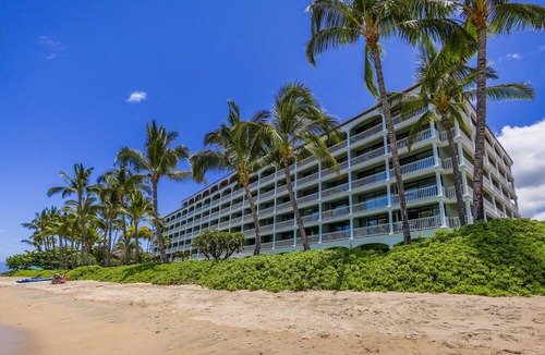 Historic Lahaina Front Street Condo | Peaceful Oceanfront Studio 423 LS