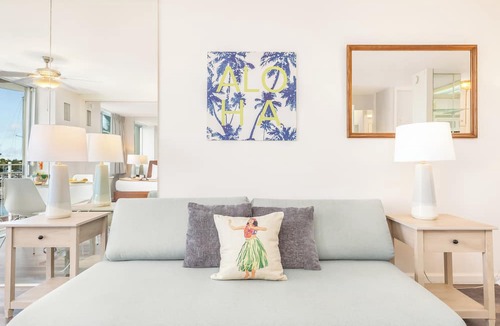 Waikiki Condo | Ocean & Marina Views Condo Short Walk to the Beach at the Ilikai Marina